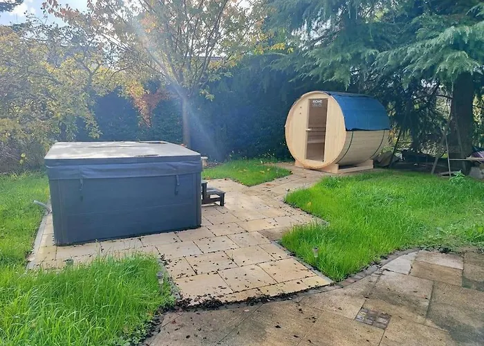 Große Wohnung mit Garten