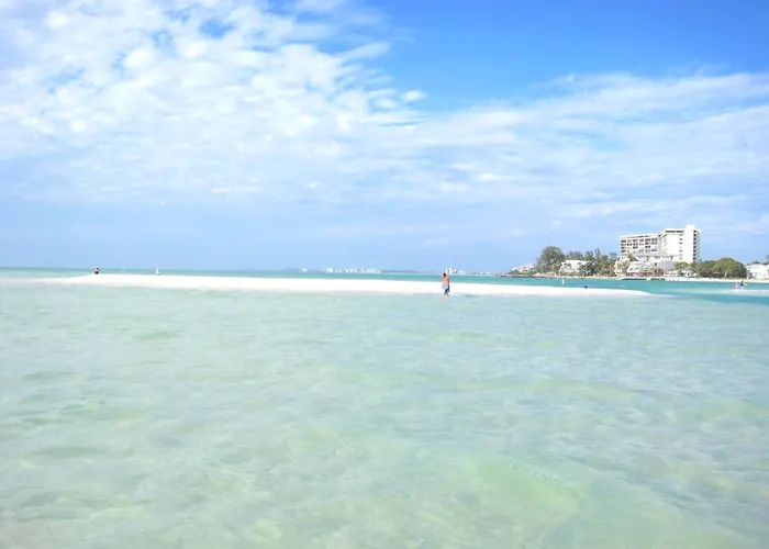 Newly Remodeled 8-Steps To Sand Path Of Beach! Unit A