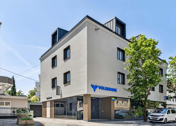 Limehome Bad Hall Hauptplatz