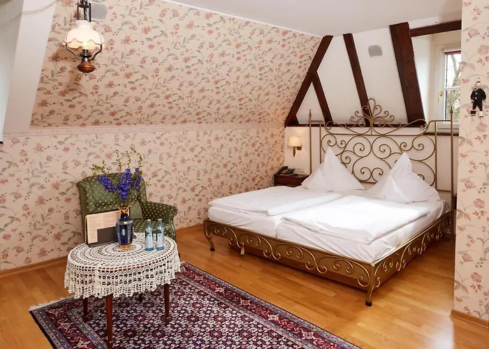 Schloßhotel Kurfürstliches Amtshaus Dauner Burg