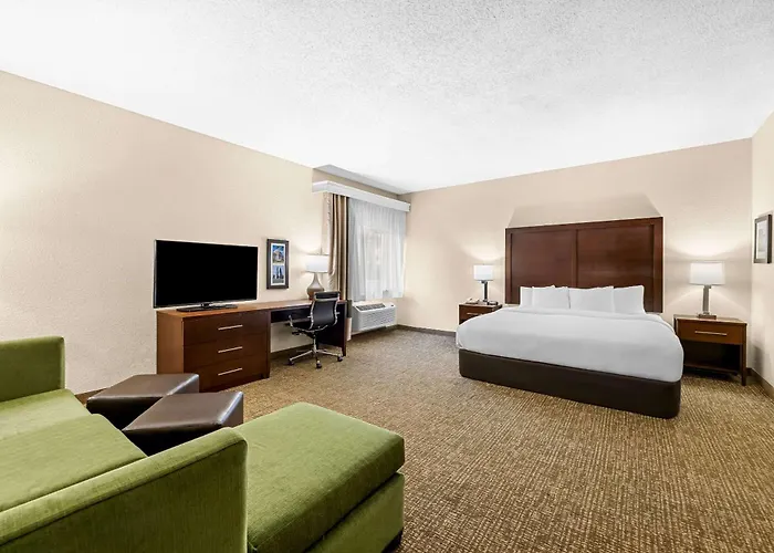 Comfort Inn & Suites Pueblo
