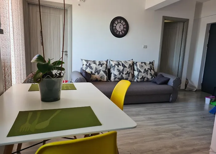 Mall Eva II Apartments