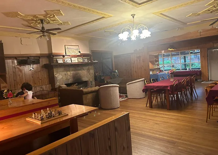 Green Gables Motel In Warburton