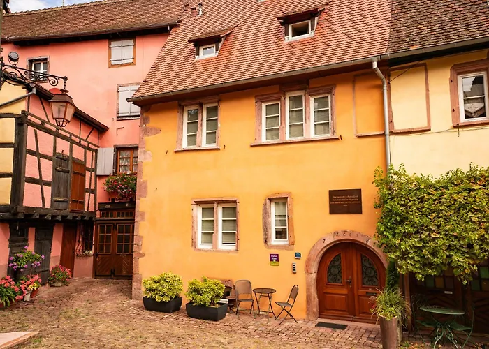 Maison Rebleuthof, Charme, Confort Et Authenticite Au Coeur De Riquewihr