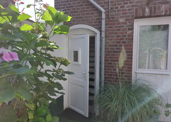 Singelachterhuis Roermond