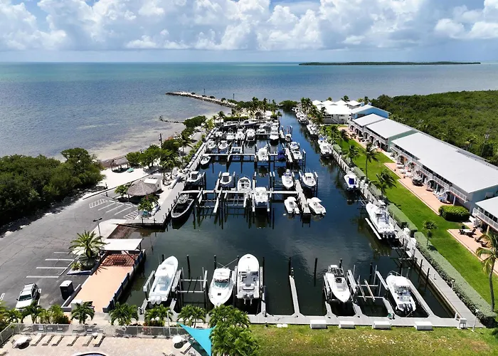 Villa Valbuena Aqua Vista Key Largo Marina Pickleball Remodeled 2025
