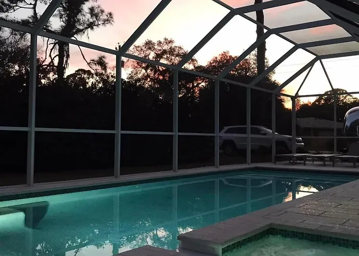 The Manasota Beach House Private Pool & Jacuzzi Close To The Beaches Pet Friendly