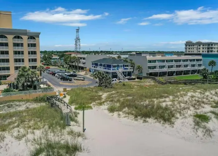 Be A Nomad - 3Br Oceanfront Apartment - Beach Access - Jacksonville Beach