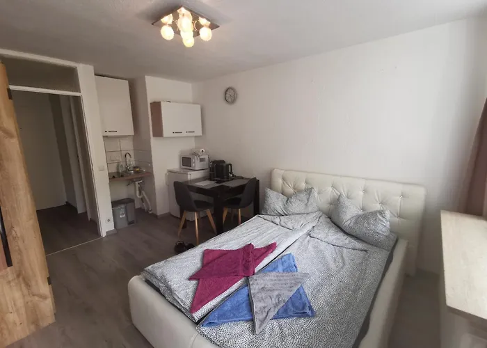 Close To Citycenter, 5 Min Metro U1, 50 M Bus,
