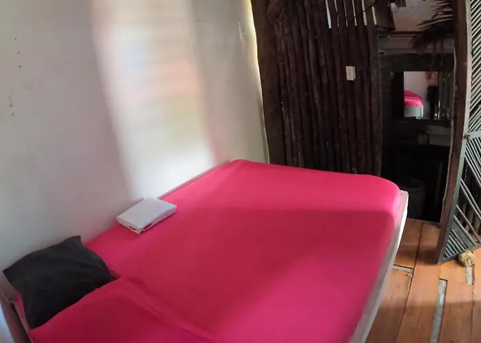Hostal Aquamarine