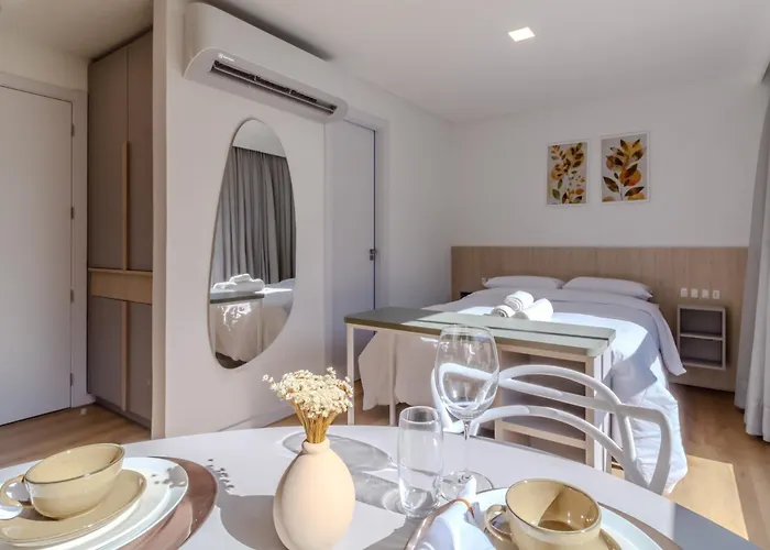 Loft Novo todo Mobiliado com WIFI Piscina e próximo a Oktober