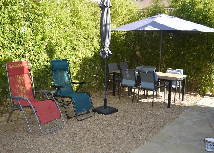 Sanary, T2 Avec Jardin Prive, A 2 Min Du Port, Parking, Climatisation, Bastide Provencale 1900