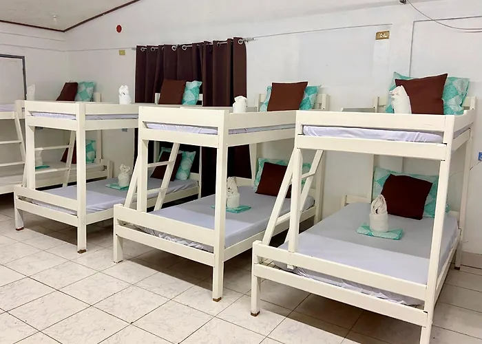 Angela'S Pool Resort