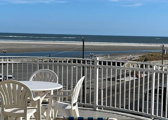 Champagne Island Resort Unit 305