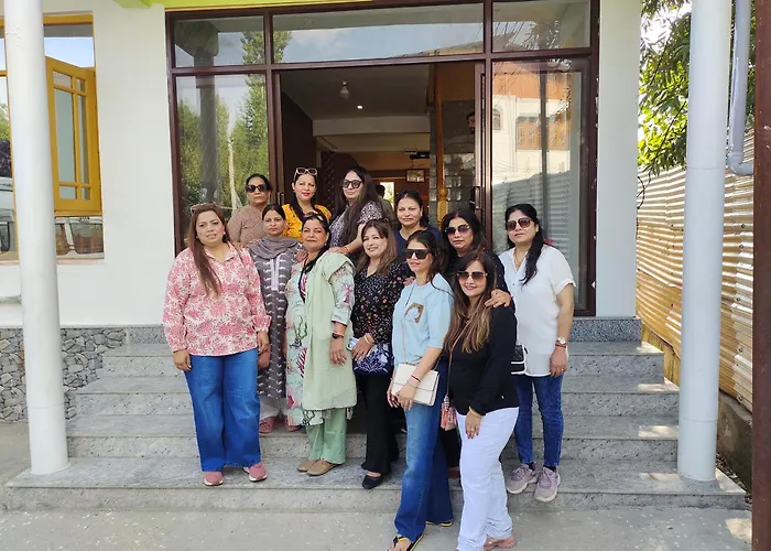 Gulmarg Gs Residency Hotel