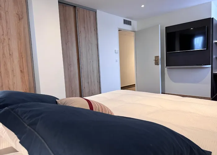 Brit Hotel De Grignan Vichy