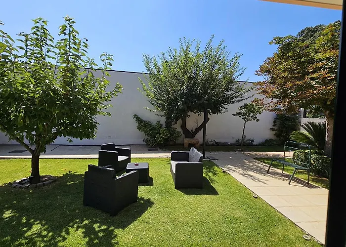 Casa Além Rio - quartos para 6 hóspedes em Santo Tirso