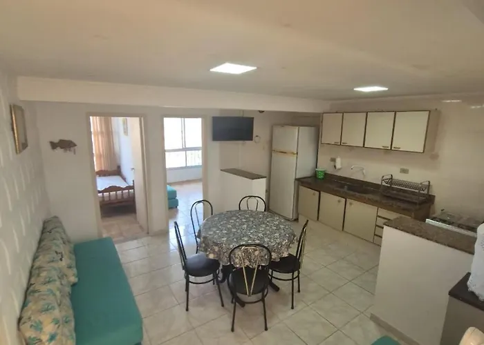 Apartamento frente ao Mar Praia do Sonho com garagem