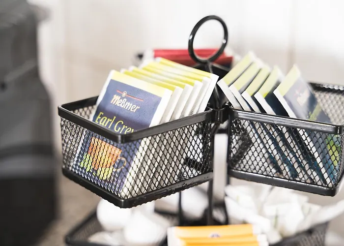 Sunshine - 4 Personen Airport Messe mit TG-Garage