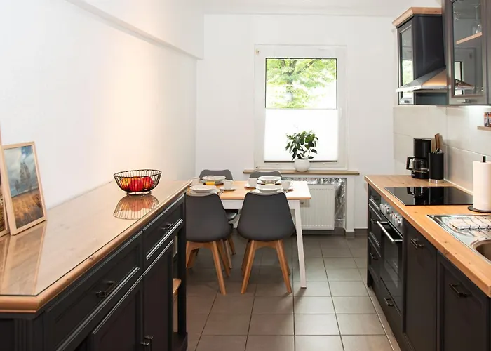 ERSTAY - bis zu 5 Personen I Balkon