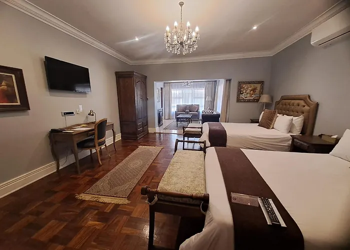 Three Rivers Lodge And Villas