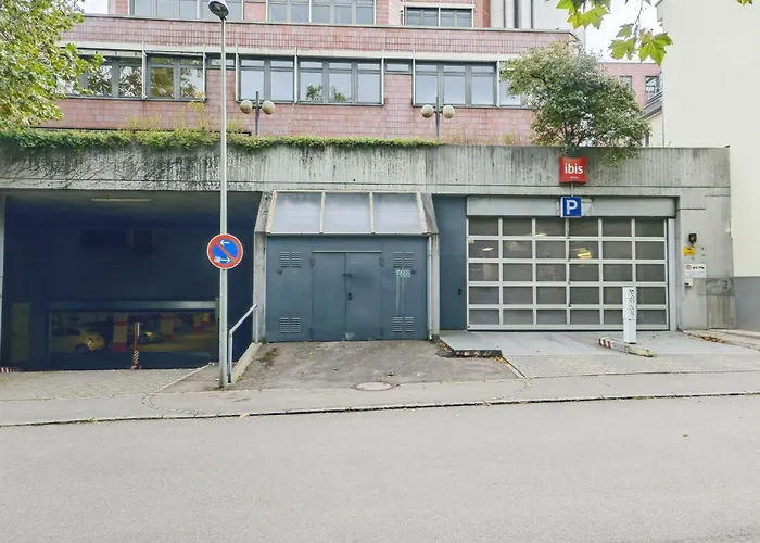 THE BIG MÜNSTER für bis zu 12, Whirlpool, Sauna, zentral, Tischfußball, Balkon, Gasgrill