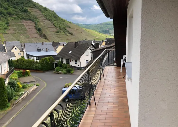 Weinhaus Lenartz-Bleser