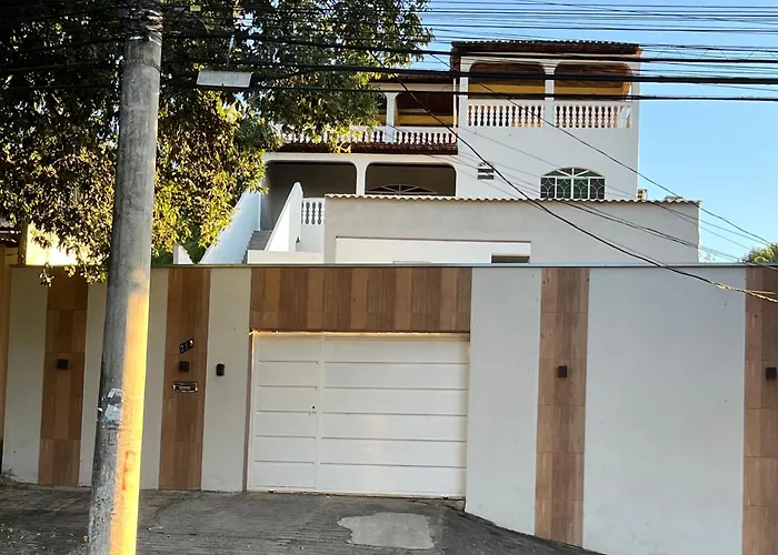 Flat com ar e varanda com linda vista para o Ibituruna - Vôo Livre 203