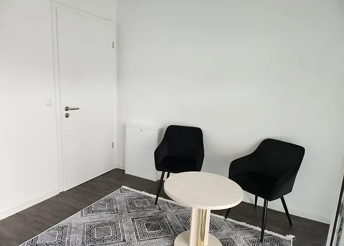 Thelabel Residences Frankfurt - Office Studio Private Wc, Shared Bathroom