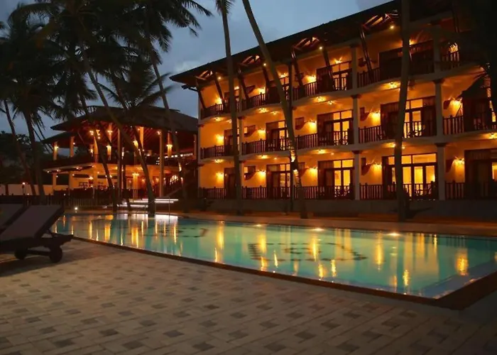 Whispering Palms Hotel