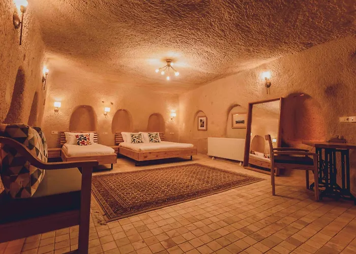 Pinhan Cave Suites