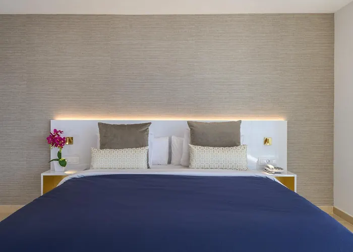 Grand Horizon Luxury Boutique Suites