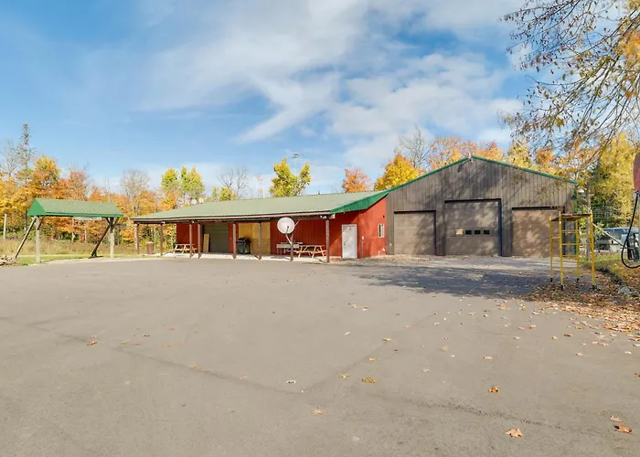 Barbeau Studio W/ St Mary'S River Views!
