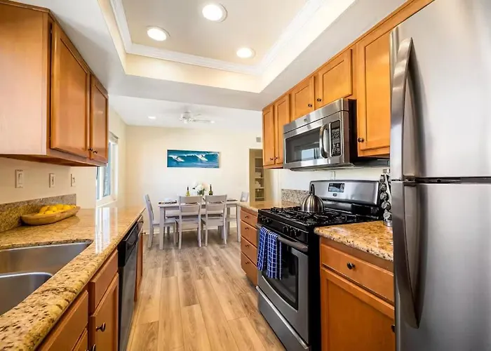 Charming Home Just Steps From The Beach 2 Bedroom, Private Back Patio, & Free Wifi