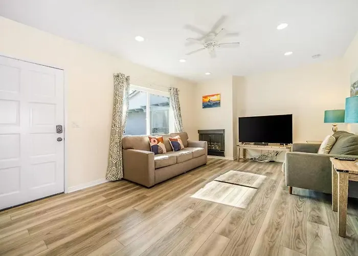 Charming Home Just Steps From The Beach 2 Bedroom, Private Back Patio, & Free Wifi