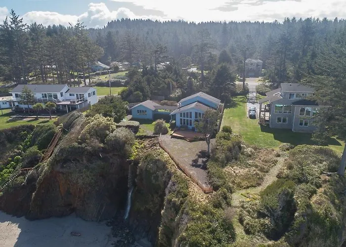 #Stayinmydistrict Cape Arago Studio Suite