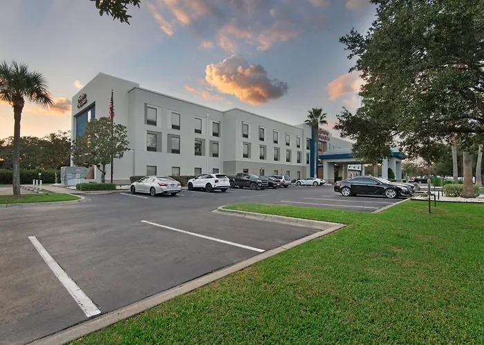 Hampton Inn & Suites Pensacola I-10 N At University Town Plaza