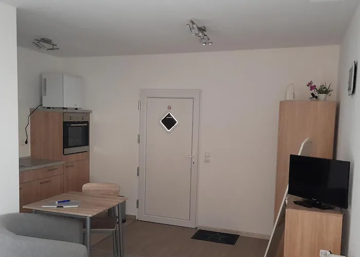 Eltinger Studio Apartment