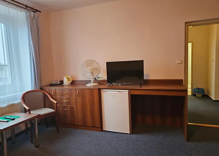 Hotel Trim