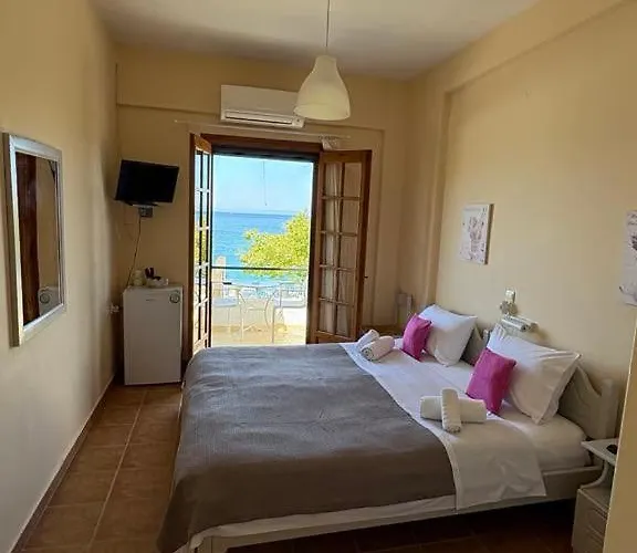 Romanza Rooms