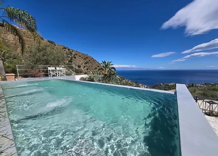 Suite Apartments Branco - Infinity Pool & Sea View