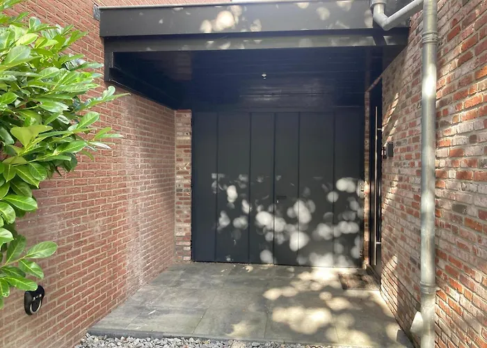 The Oyster House With Private Parking