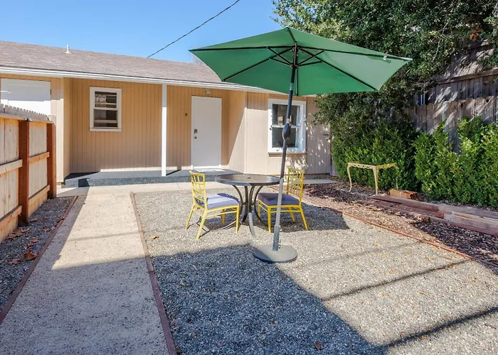 Solvang Bungalow B