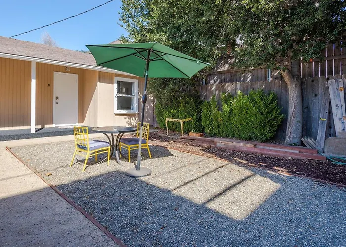Solvang Bungalow B