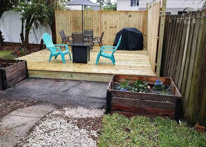 Tuscawilla B -Beautiful 3 Bedroom Apt Historic Ocala 1891