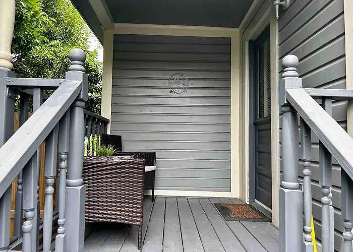 Tuscawilla B -Beautiful 3 Bedroom Apt Historic Ocala 1891