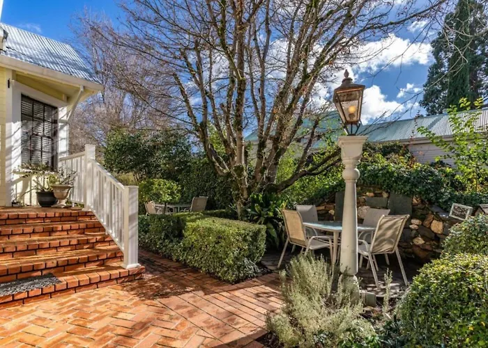 Romantic Victorian Getaway The Hideaway