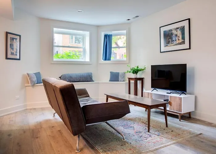 Stylish 2Br Stunner In Unbeatable Location