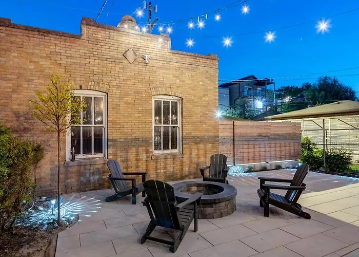 Stylish 2Br Stunner In Unbeatable Location