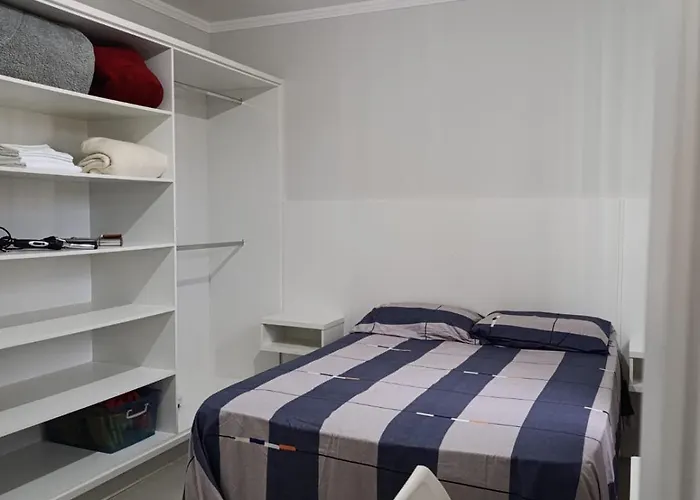 Agradável apartamento em bairro silencioso...
